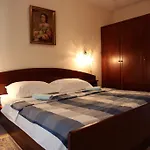 Apartman Max *