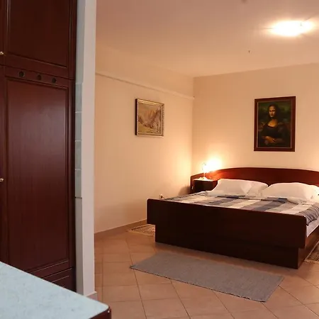 Apartment Max Vrsar